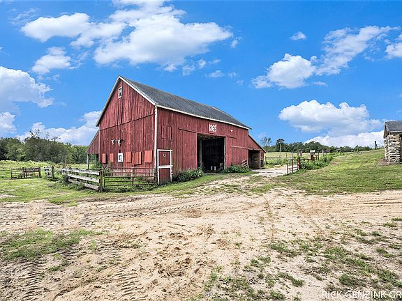 4th image of 35280 County Road 215