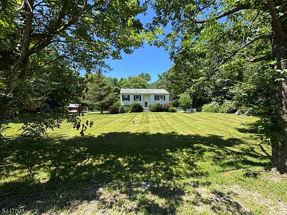 2nd image of 1065 Mount Benevolence Rd