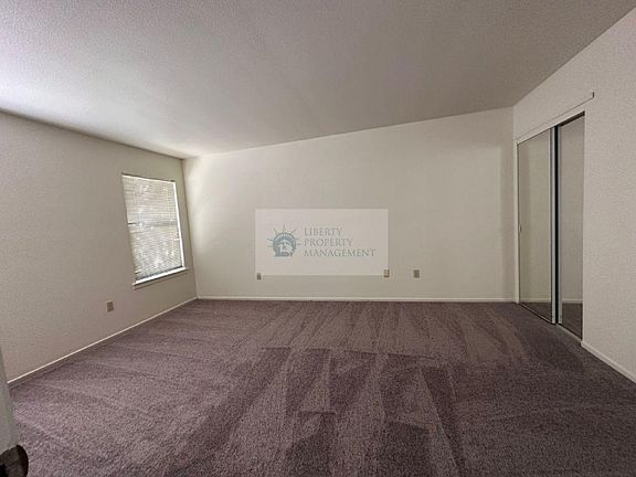 3rd image of 3405 Pacific Ave #3405