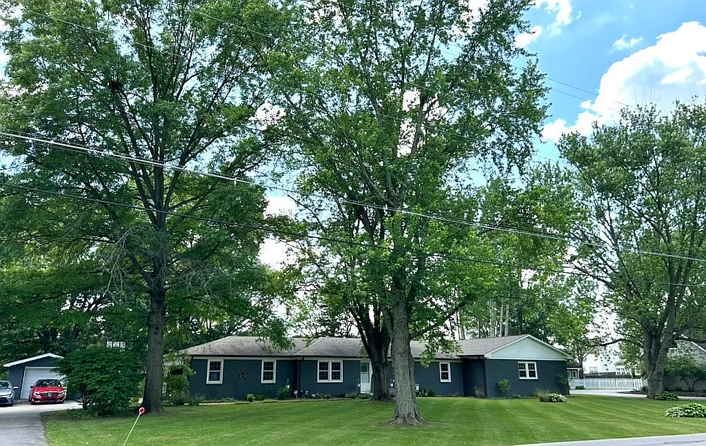7747 E County Road 200 N photo 1