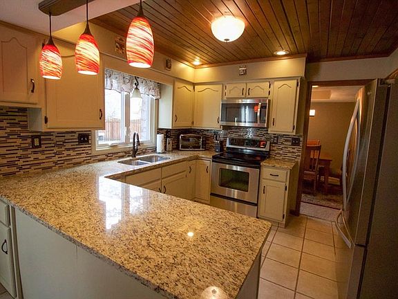 2nd image of 241 Yorkshire Cir