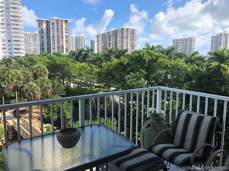 1st image of 2801 NE 183rd Street #414w