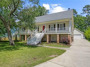 705 Woodridge Blvd, Mandeville, LA 70471