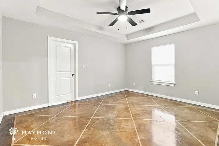 227 Iris St — Photo 8