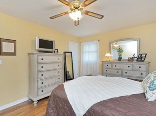 15 Bonnie Brook Ter, Middlesex, NJ 08846