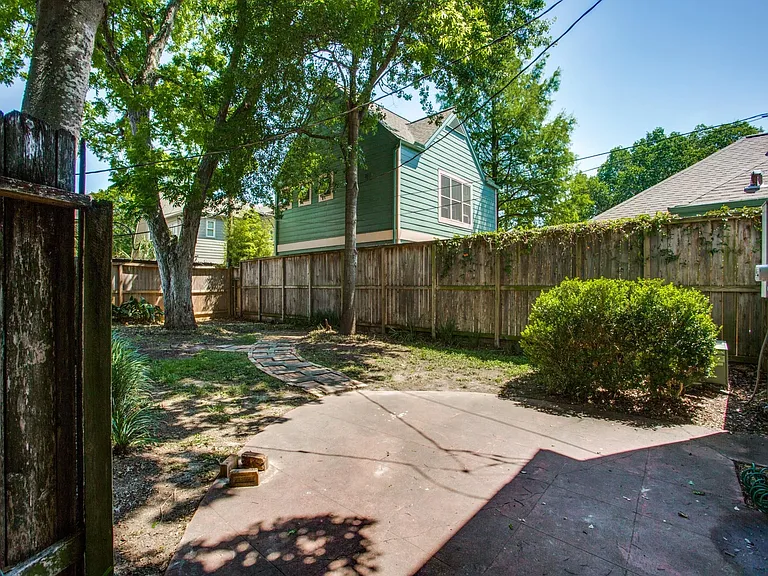2250 W Main St — Photo 30
