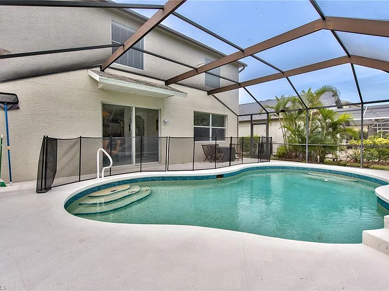 11533 Woodmount Ln — Photo 24