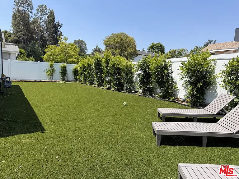 11836 Laurelwood Dr — Photo 47