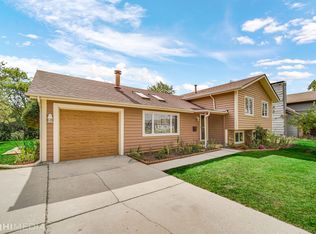 1300 Santa Anita Dr, Hanover Park, IL 60133