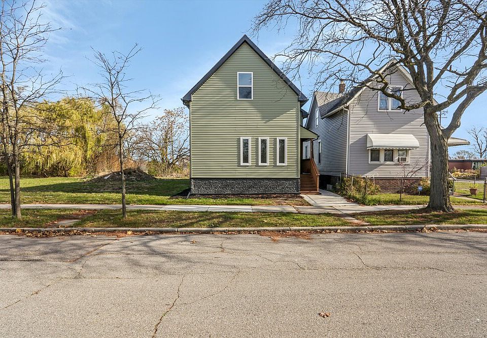1st image of 3714 23rd St