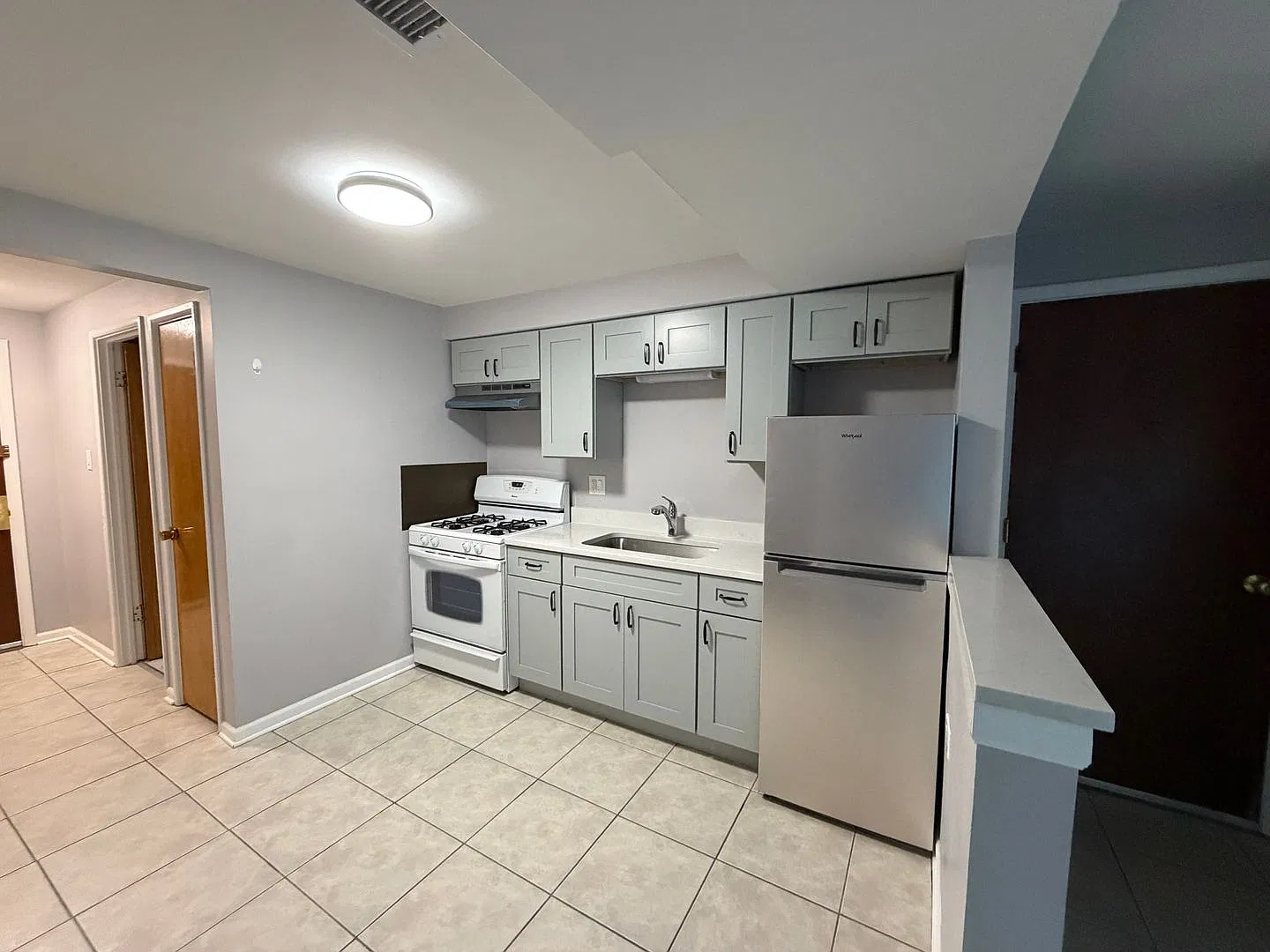 5009 River Rd — Photo 2