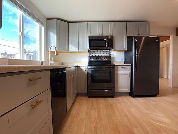 5th image of 675 Miller Ave #A