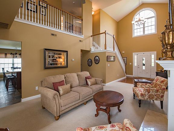 3rd image of 1008 Kiawah Dr