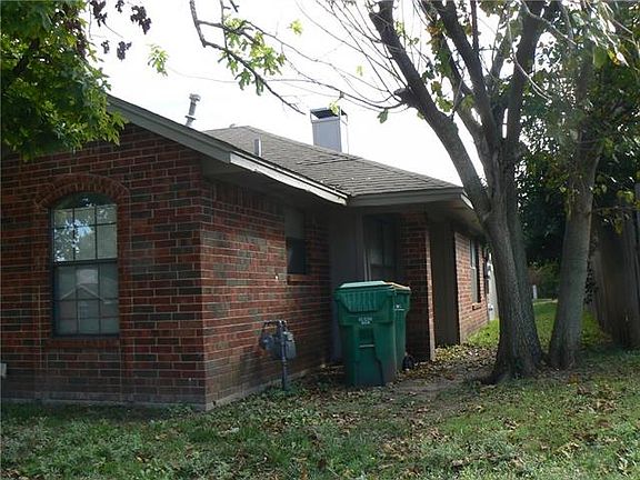 4th image of 315 Bryant Ln