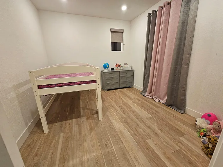 17584 Capricorn Ct — Photo 34