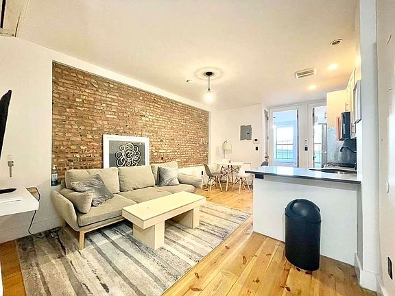 5th image of 729 Meeker Ave #2