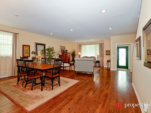 Living Room / Dining Room