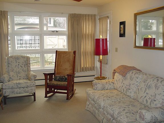 5th image of 803 Seville Ave