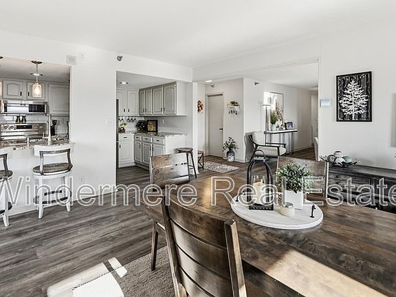 2nd image of 220 Broadway Ave S #220