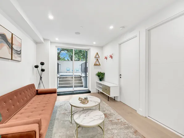 156 Tompkins Avenue image 15 of 15