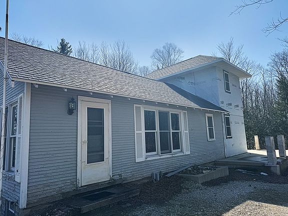 3rd image of 10886 Old Stage Rd