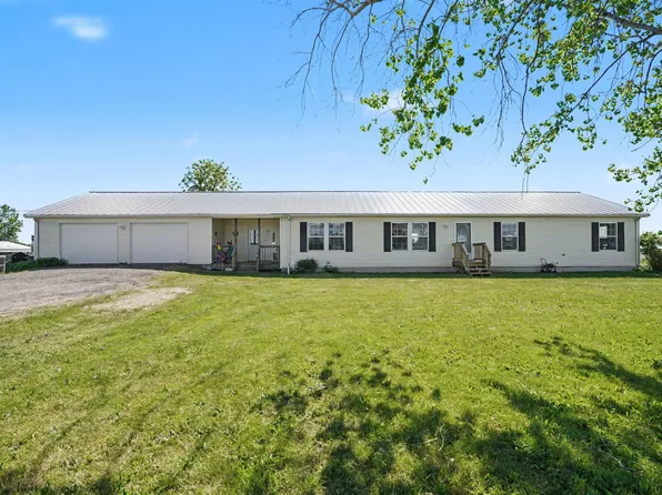3325 Price Rd, Ravenna, MI 49451