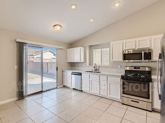 4th image of 2110 Marathon Keys Ave