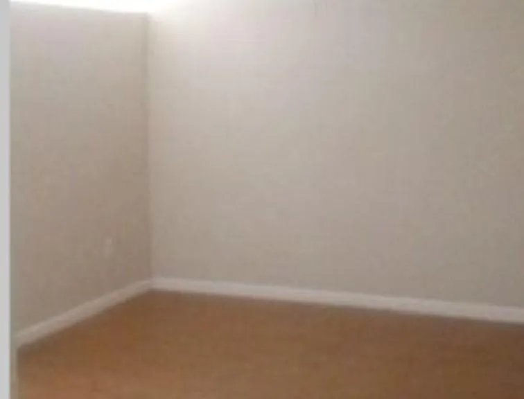 405 NW Euclid Ave — Photo 3