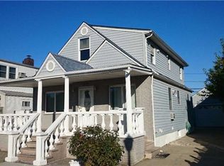 28 Virginia Dr, Elmont, NY 11003