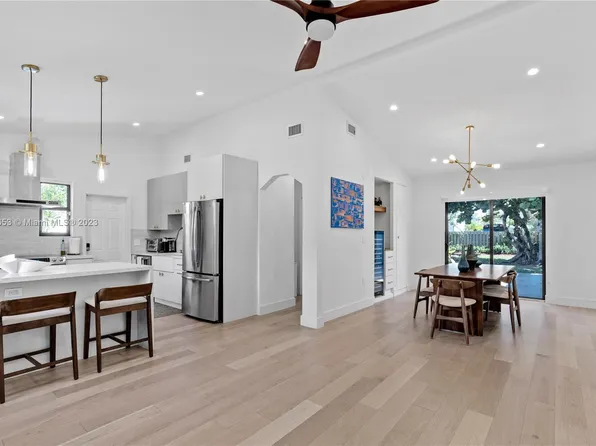 6611 SW 62nd Ct, South Miami, FL 33143