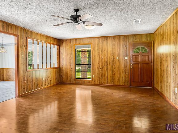 4th image of 18401 Tabony Ln