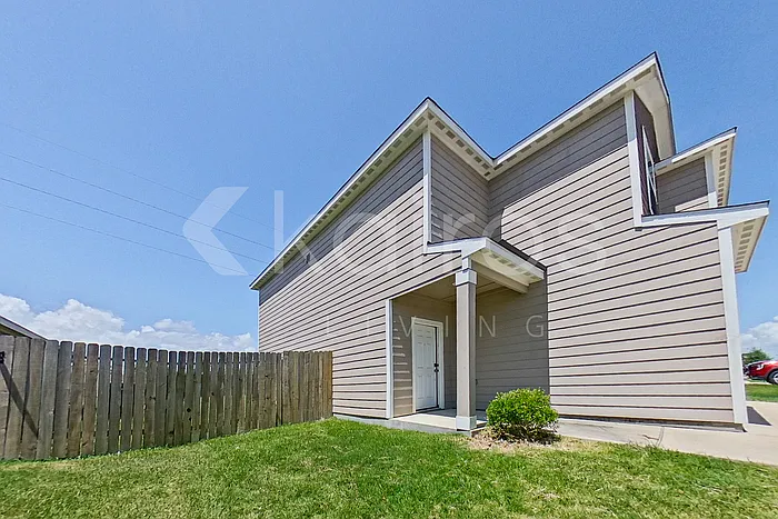 5727 Littoral Rd — Photo 2