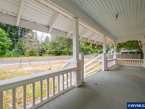 5th image of 1893 River Rd