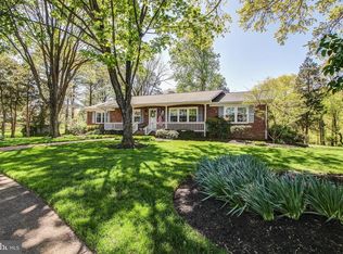 8907 Hazel Dr, Manassas, VA 20110