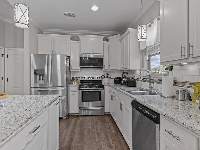 25367 Black Lake Ave — Photo 5