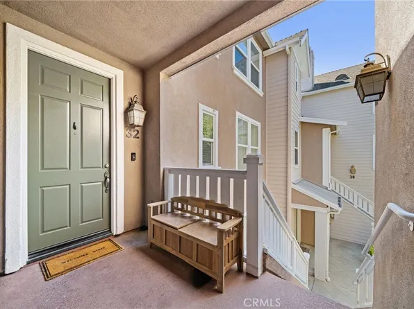 32 Valmont Way, Mission Viejo, CA 92694