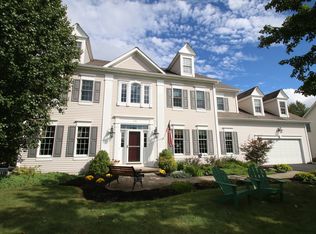 18 Tenbury Way, Fairport, NY 14450