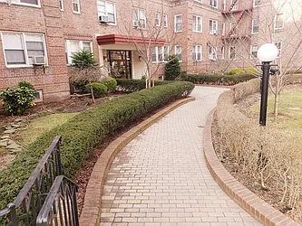 Rented by Metro Garden Realty NYC