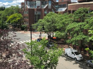 77 John F Kennedy St, Cambridge, MA 02138