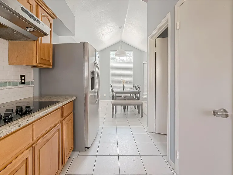 9310 Corner Oaks Ln — Photo 18