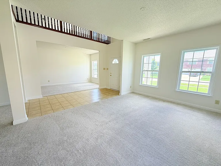 2946 Heirloom Ln — Photo 5