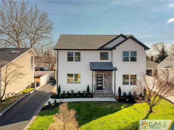 6 Lyons St, South River, NJ 08882