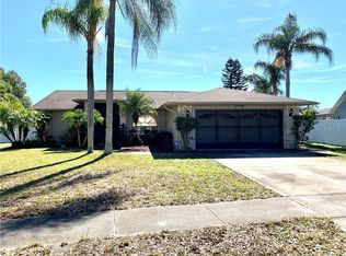 8752 Volunteer Dr, New Port Richey, FL 34653