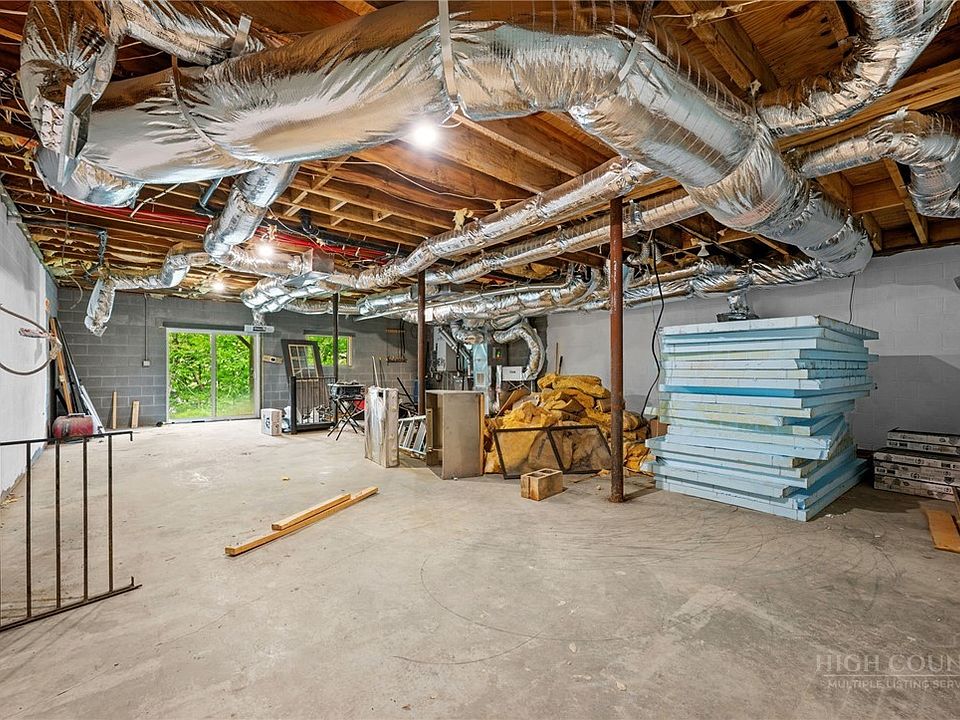 25th image of 2020 Castle Ford Road