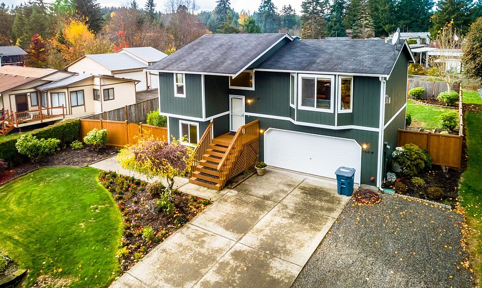 1st image of 13418 Cedar Cir E