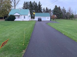 14183 W County House Rd, Albion, NY 14411