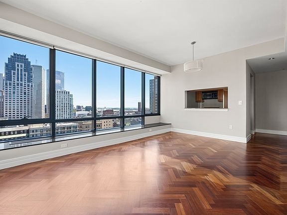4th image of 2 Avery St APT 19G
