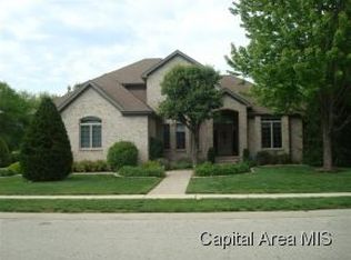 2213 Greenside Dr, Springfield, IL 62704