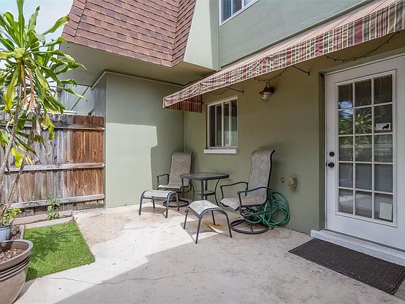 5th image of 1586 70th St N #1586