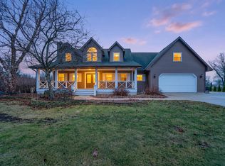 W5665 N Lakeshore Dr, Elkhorn, WI 53121